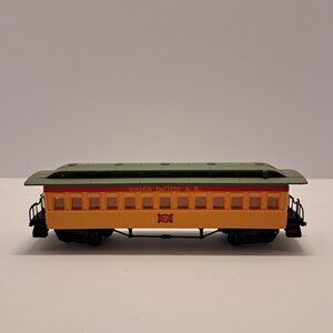 Bachmann HO Old Time Coach Union Pacific RR #7